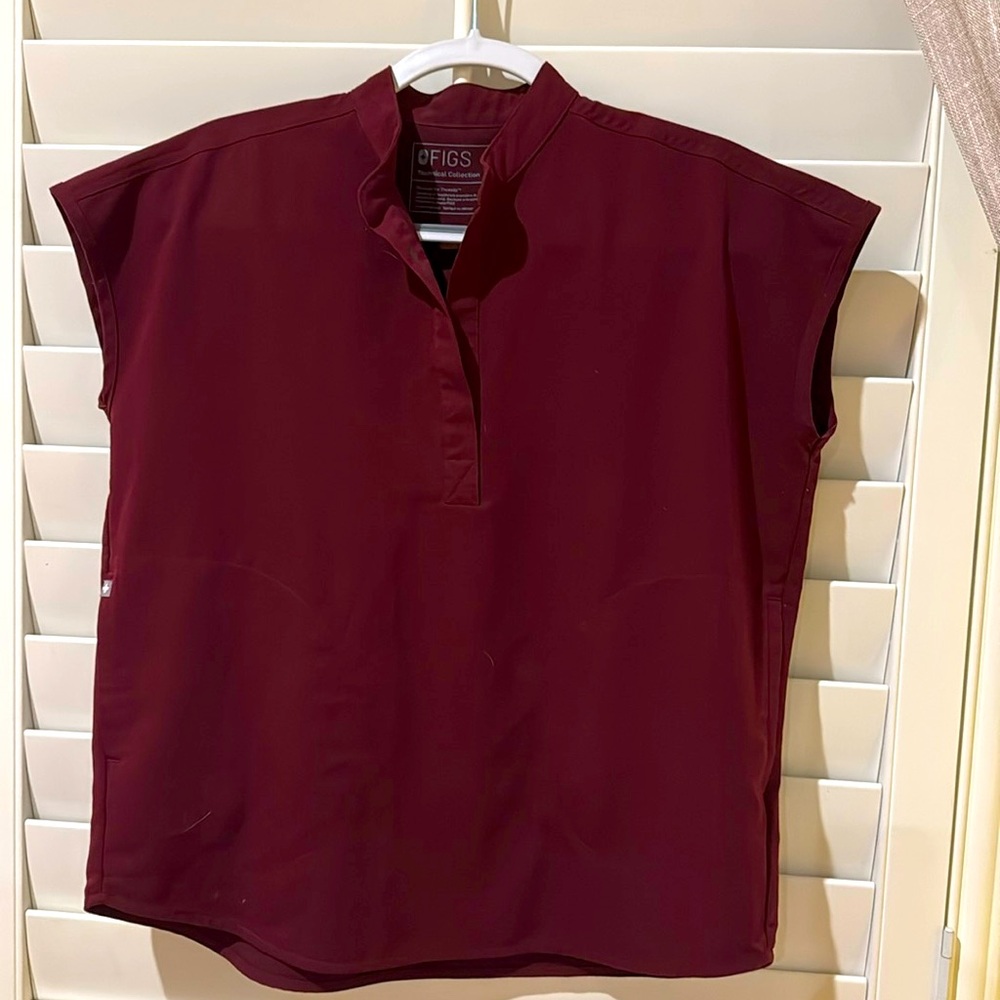 Figs Rafaela™ Oversized Scrub Top - Burgundy